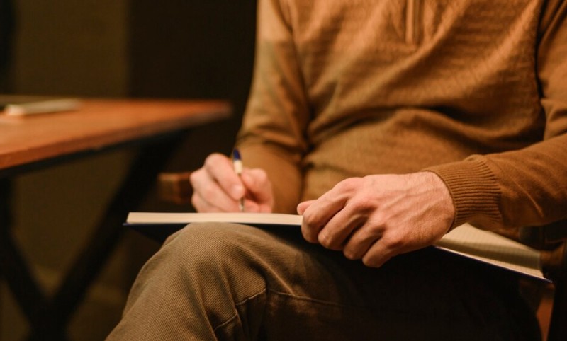 20 лет тюрьмы получил журналист в Латвии за статью о крымских татарах – что с ней не так