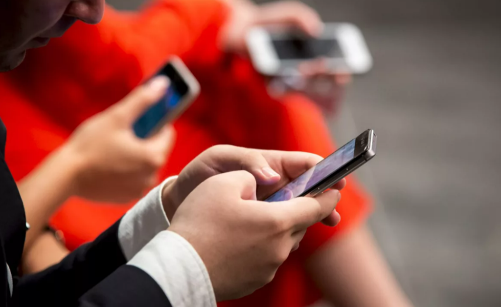 Бесплатный роуминг для белорусов: A1 и Life поддержат абонентов на Ближнем Востоке