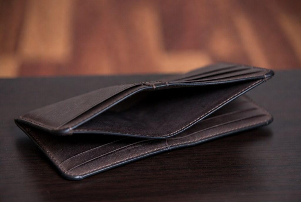 Два месяца без зарплаты: гомельской компании пришлось вернуть работникам почти 50 000 рублей