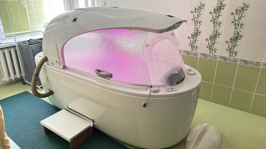 Легендарный санаторий «Рассвет Любань»: от уникального «Биотрона» до новой стоматологии