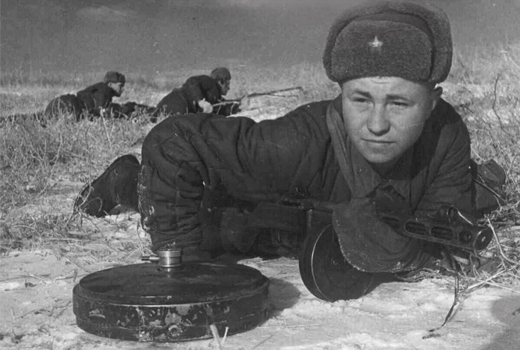 История Героя Советского Союза Александра Радкевича