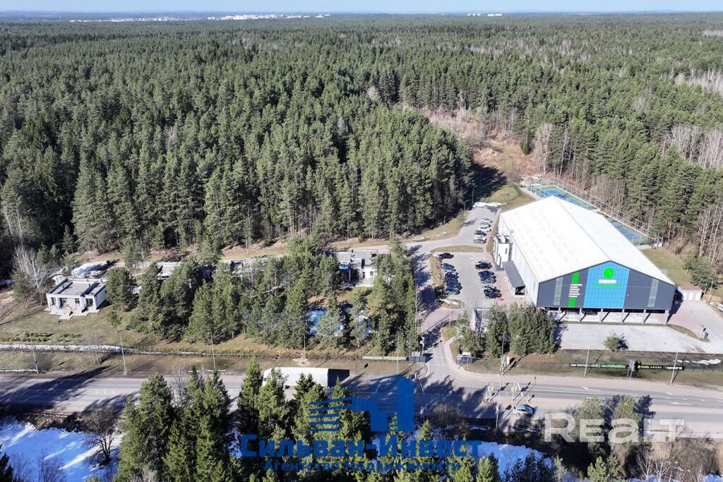 База отдыха с теннисными кортами и спа продаётся в Минском районе