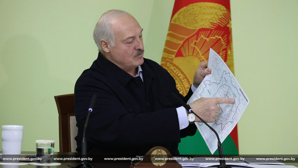 Какие поручения и предупреждения озвучил Лукашенко во время рабочей поездки на Могилевщину
