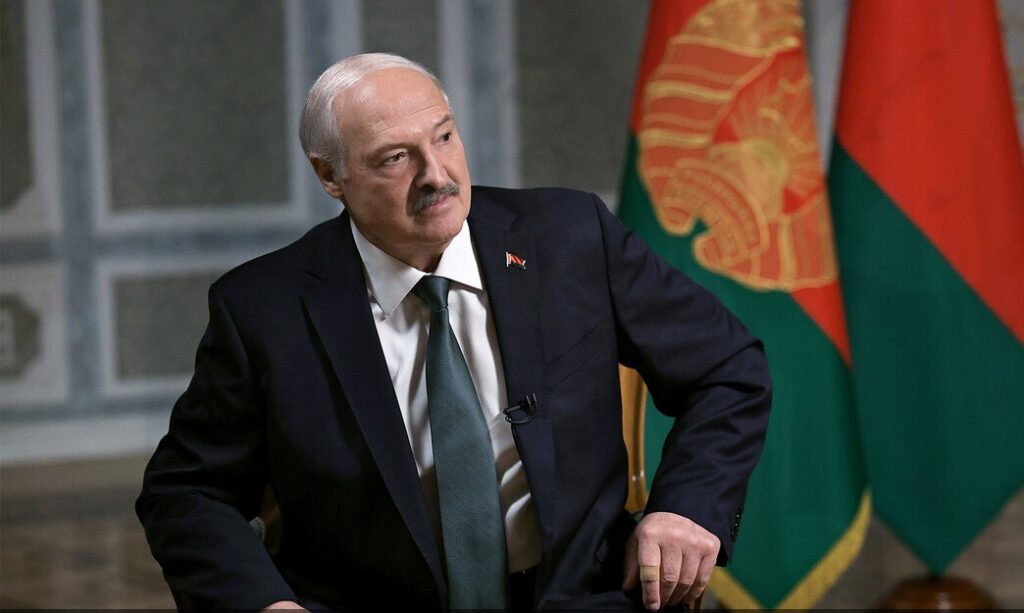 Азарёнок объяснил, почему интервью Лукашенко американцам – это ораторская дуэль