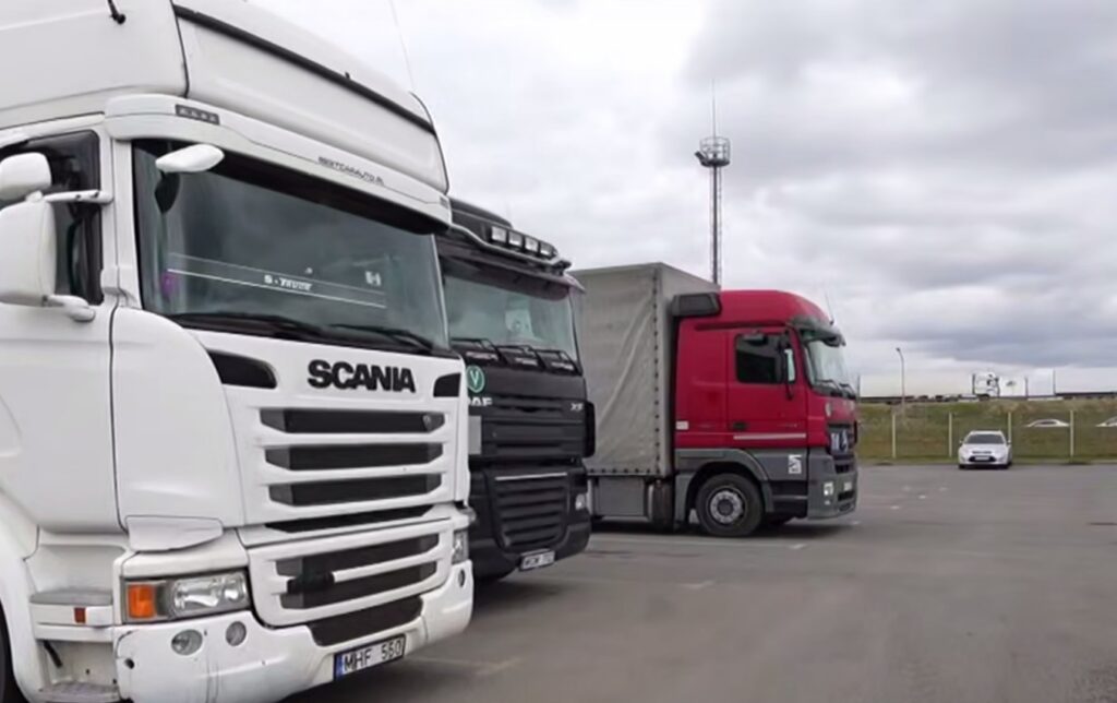 ГТК: большая часть литовских грузовиков уже покинула Беларусь