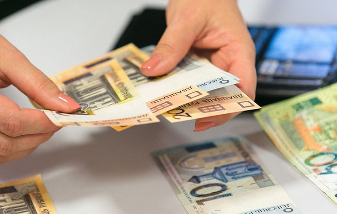 Шопинг обернулся уголовным делом: трое белорусов задержаны за сбыт фальшивых рублей