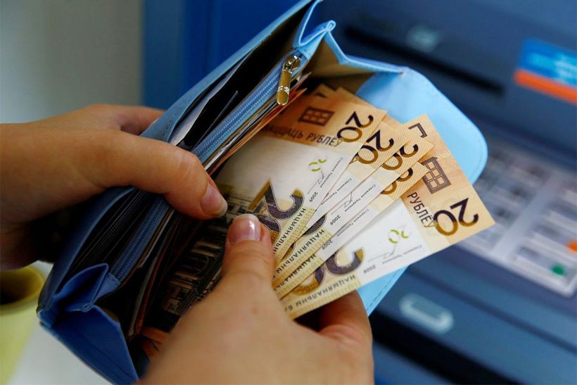 Самозанятым белорусам с июля придется платить больше налогов