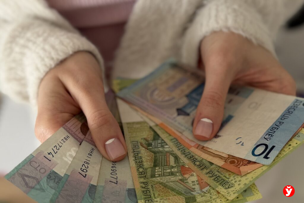 Может ли обычный белорус узнать, куда идут его налоги? Разъясняет адвокат