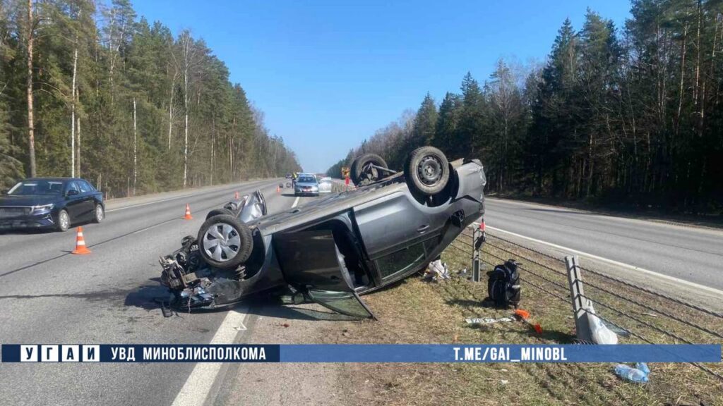 В Столбцовском районе водитель Volkswagen почувствовал себя плохо и опрокинулся