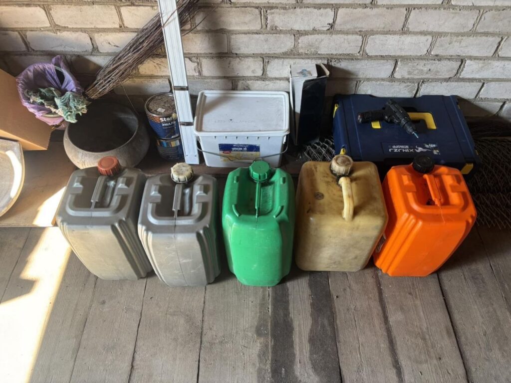 Топливо мимо бака: в Клецком районе тракторист попался на хищении солярки