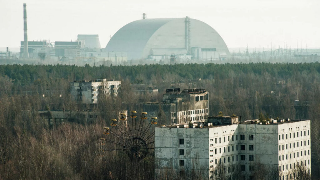 Смотровая вышка с видом на саркофаг ЧАЭС появится в Беларуси – когда можно будет увидеть «Укрытие»