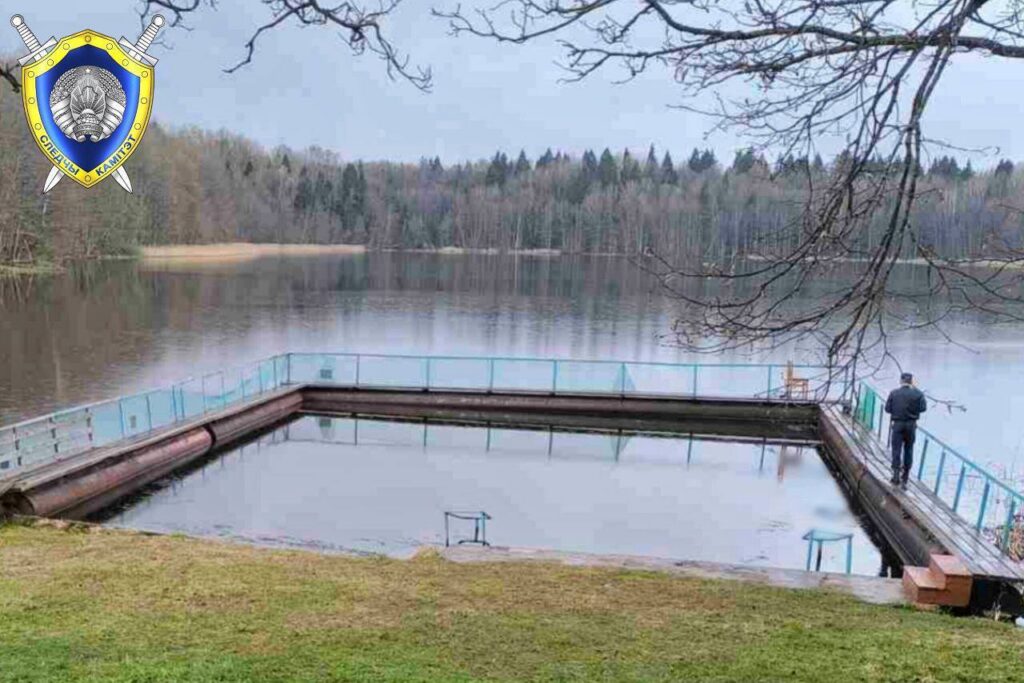 Двое рыбаков утонули в Витебском районе, упав с понтона