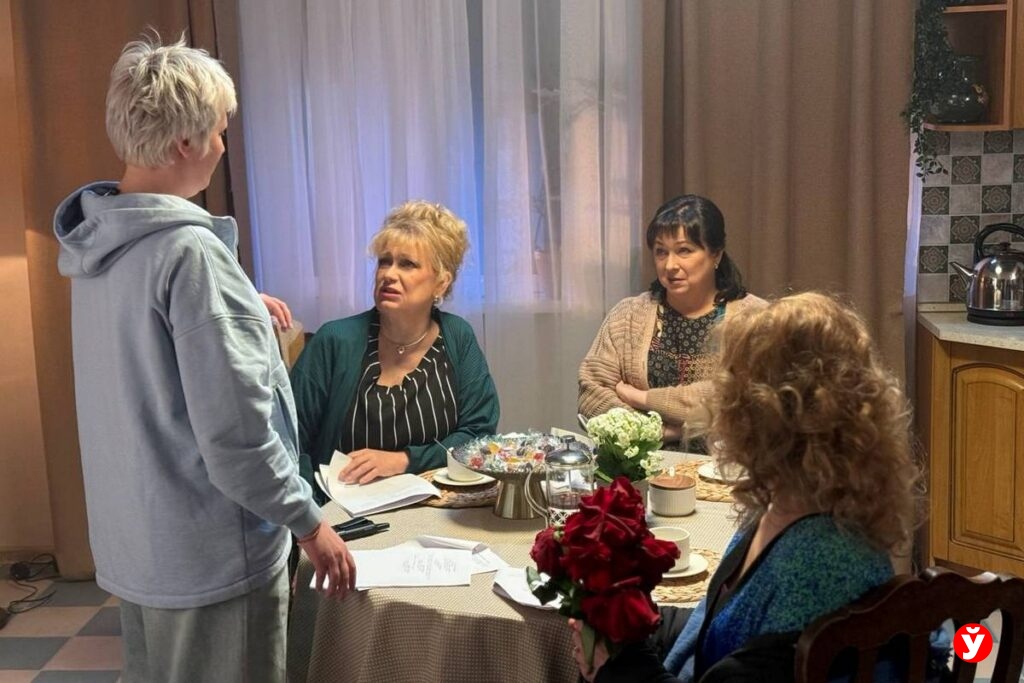 В Минске снимают сериал с Хохловой и Олешко – показываем первые кадры с площадки «Беларусьфильма»