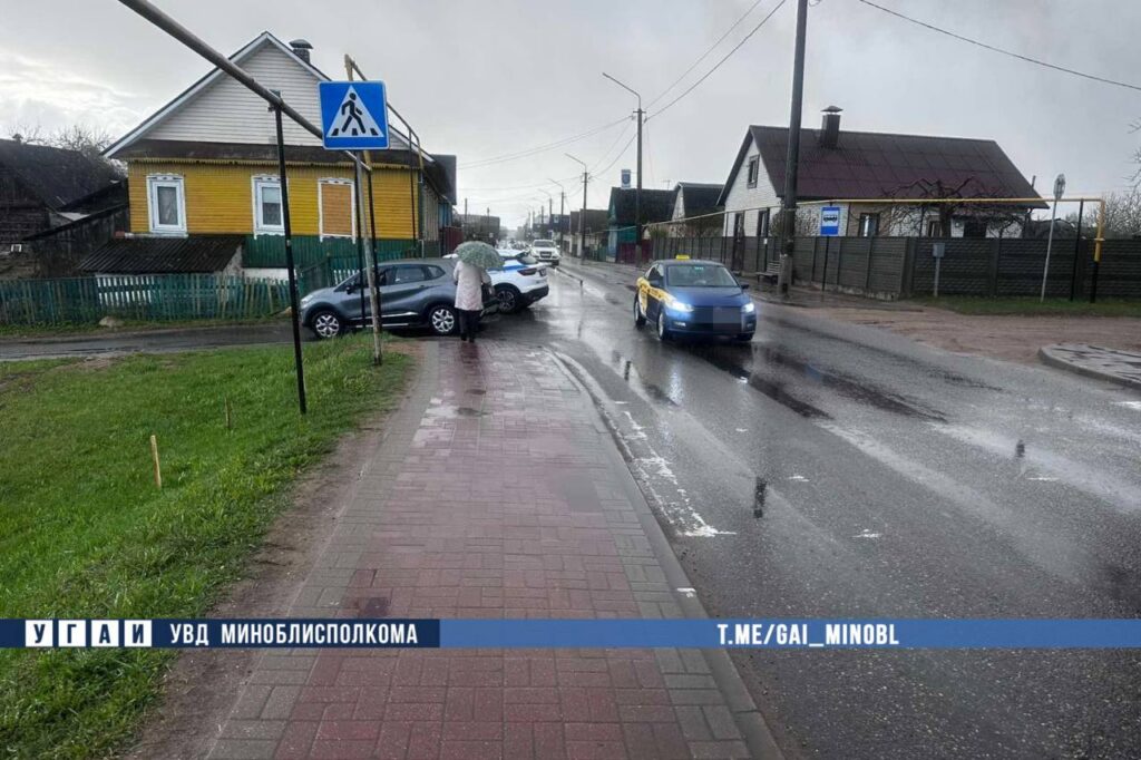 В Минском районе Lada столкнулась с Volkswagen