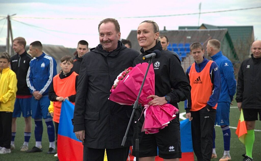 Первая женщина – главный арбитр в белорусском футболе судила матч в Столбцах