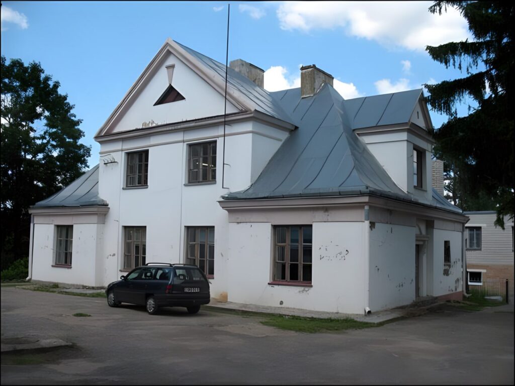 В Несвиже продают историческое здание бывшего лесничества