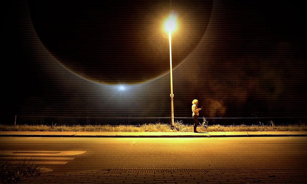 В Борисовском районе незнакомец напал на подростка и начал его душить