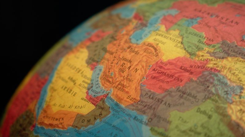 Азарёнок прокомментировал информационную кампанию вокруг Беларуси и Украины