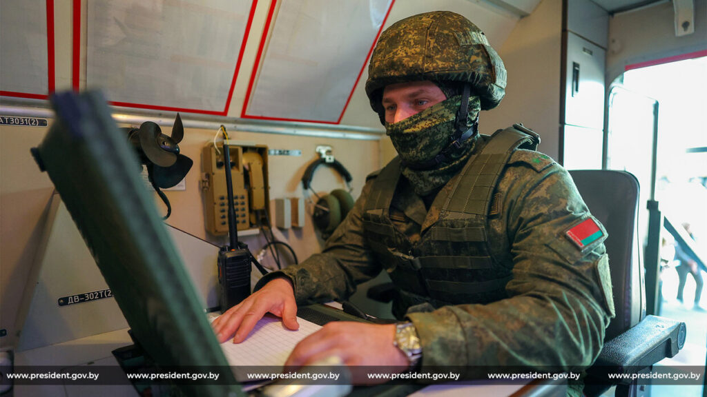 военные
