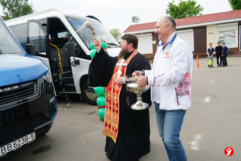 Копыль, автобусы