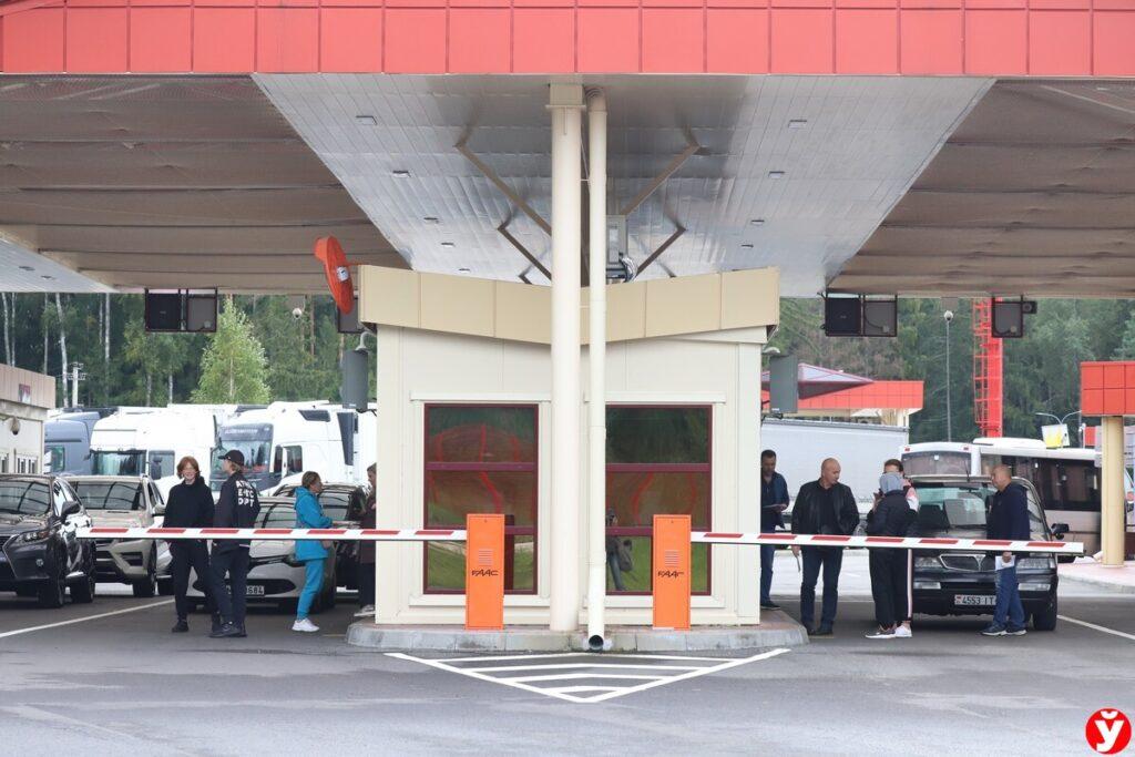 В Латвии взломали сайты: фейк о запуске автобусов в Беларусь и Россию