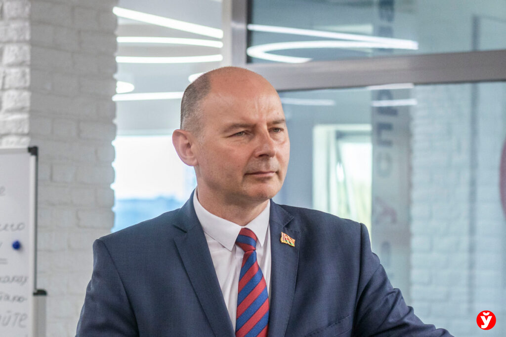 Председатель Минского облисполкома поздравил коллективы редакций, радио и ТВ