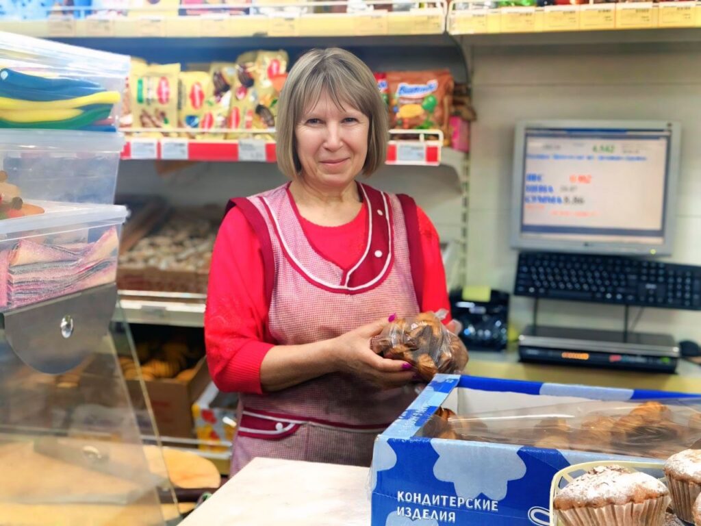Свой среди своих: как живёт частный магазин на окраине Клецка