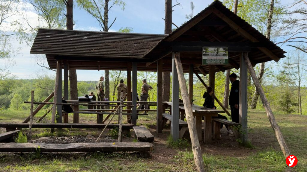 «Ангел» свернул лагерь, но поиски пенсионерки под Крупками продолжаются
