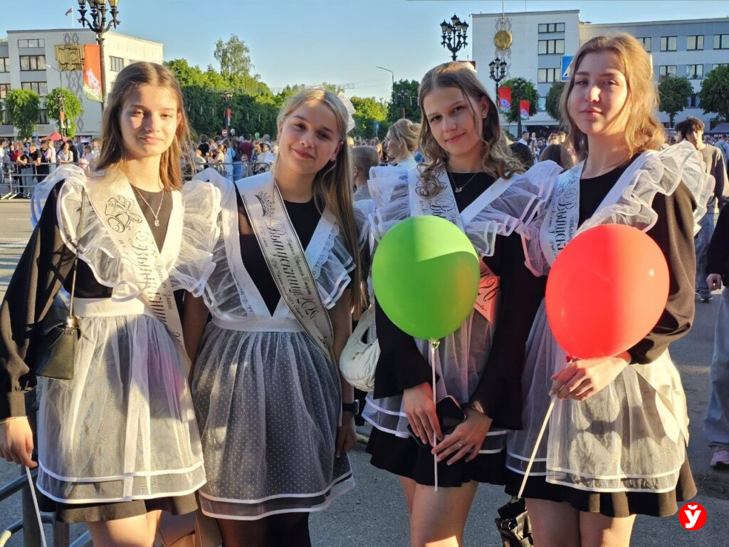 выпускницы