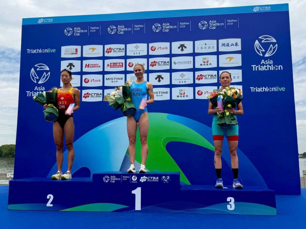 Белоруска Анна Максимова выиграла Кубок Азии по триатлону в Китае