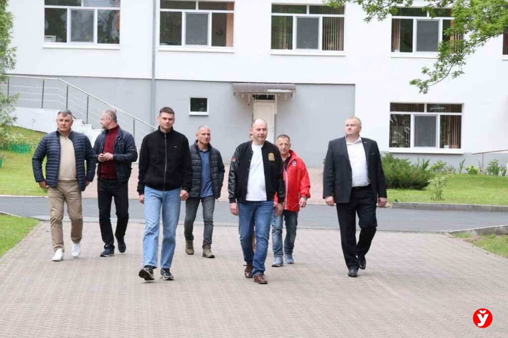 «Спасибо за этот сезон» — Кушнаренко поблагодарил хоккейную команду Минской области
