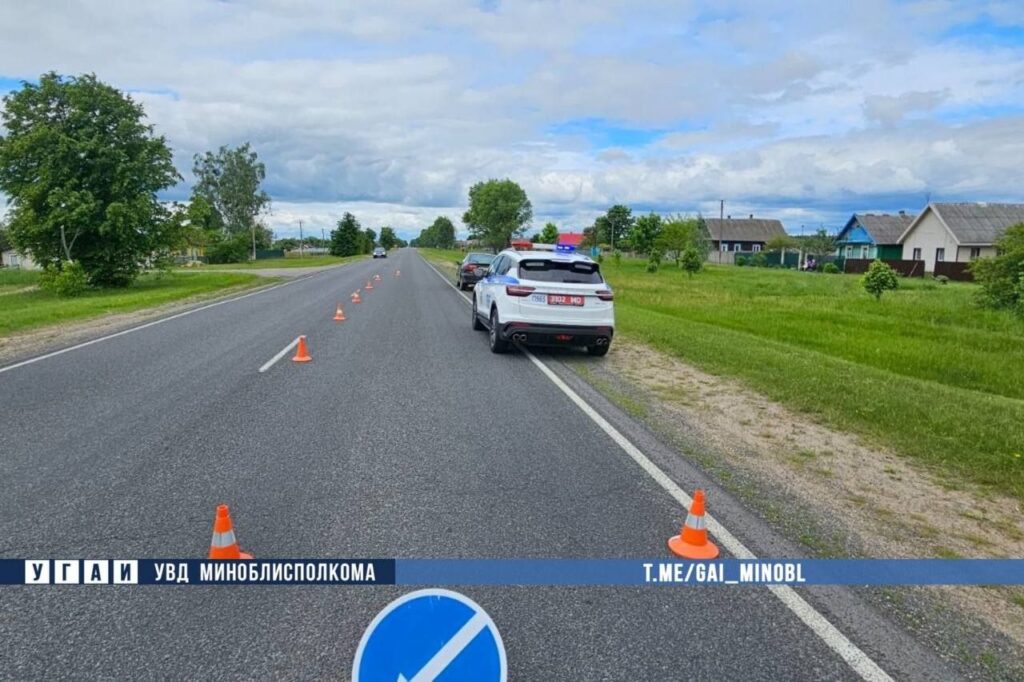В Стародорожском районе автомобиль сбил нетрезвого пешехода
