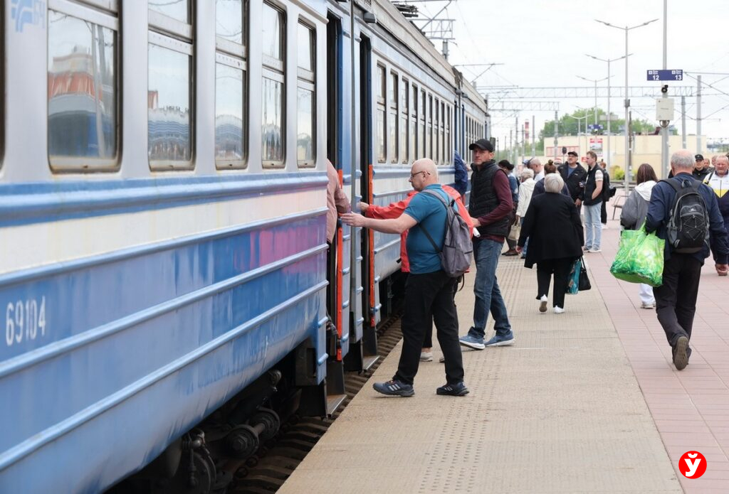На июльские праздники БЖД пустит 26 дополнительных поездов: куда можно уехать