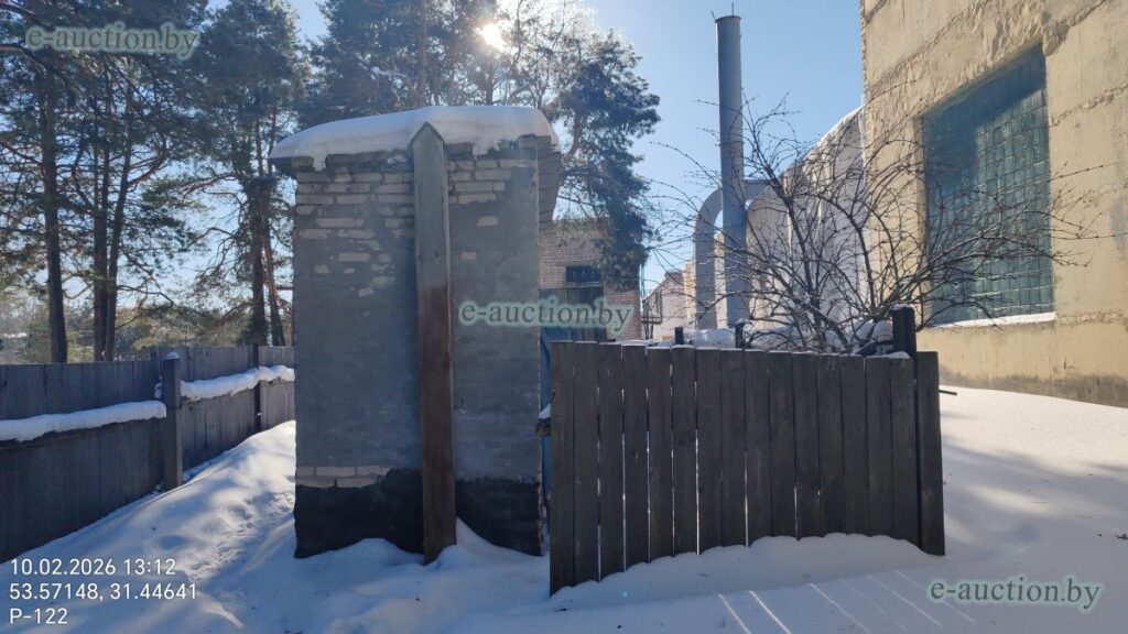 Туалет за 3440 рублей выставили на аукцион в Беларуси
