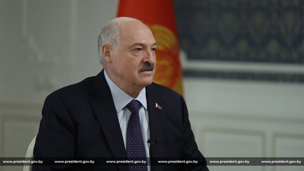 Лукашенко объяснил свои жесткие заявления в адрес Зеленского