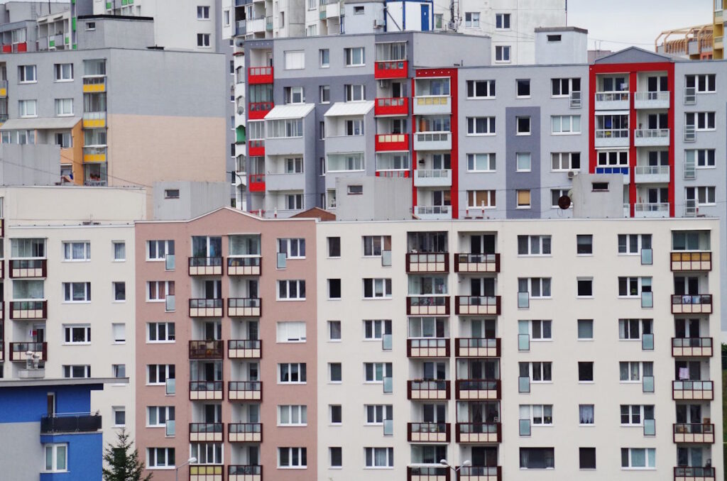 Не платите за коммуналку полгода? Можно лишиться собственной квартиры