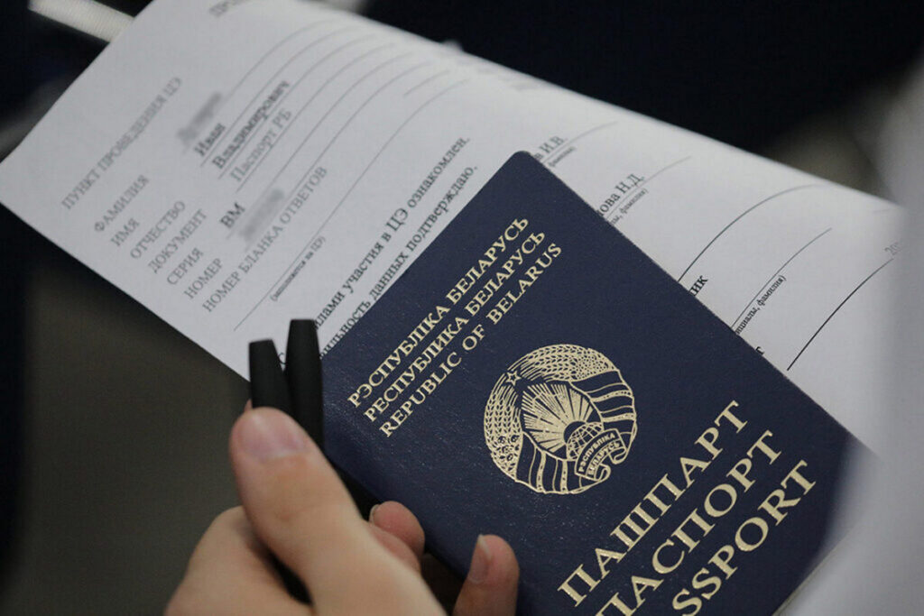 Более 35 тыс. абитуриентов сдают сегодня ЦТ по второму профильному предмету