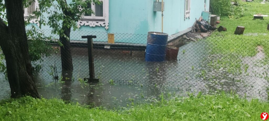 Пять жилых домов подтопило после сильных дождей в Минской области