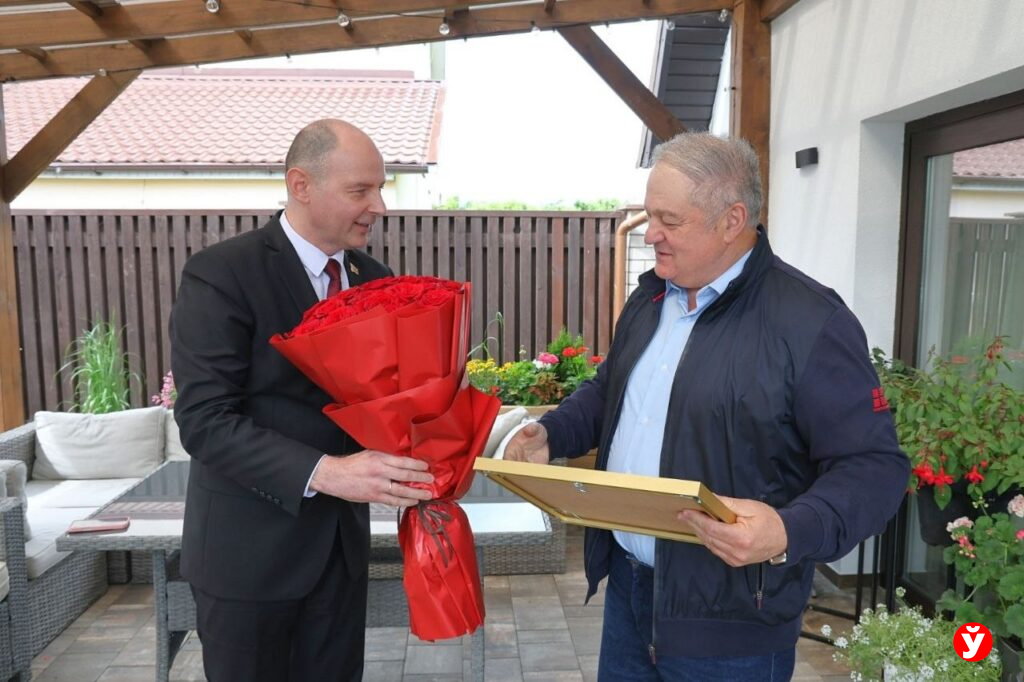 Кушнаренко поздравил экс-губернатора Шапиро с 65-летием