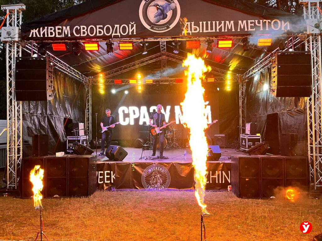Девушки на байках, фаер-шоу и сбывшаяся мечта: репортаж с мотофеста в Белакорце
