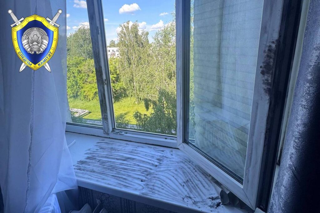 окно