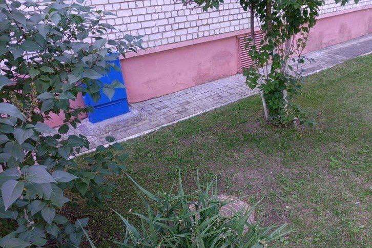Годовалый ребенок выпал из окна 5 этажа в Марьиной Горке