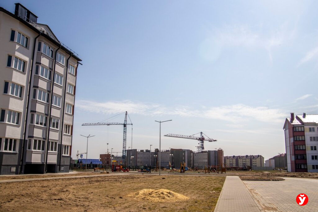 Построили квартиру по льготному кредиту, но площади не хватает: можно ли снова стать на учет?