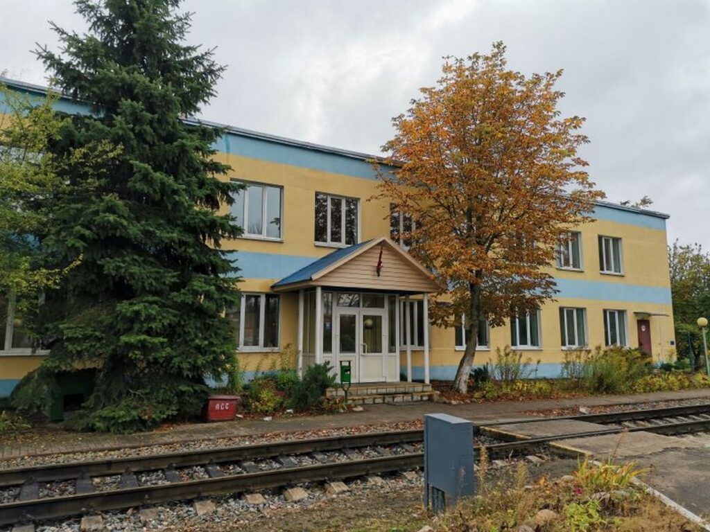 Белорусам предлагают купить целое локомотивное депо: что входит в лот за 800 тысяч рублей