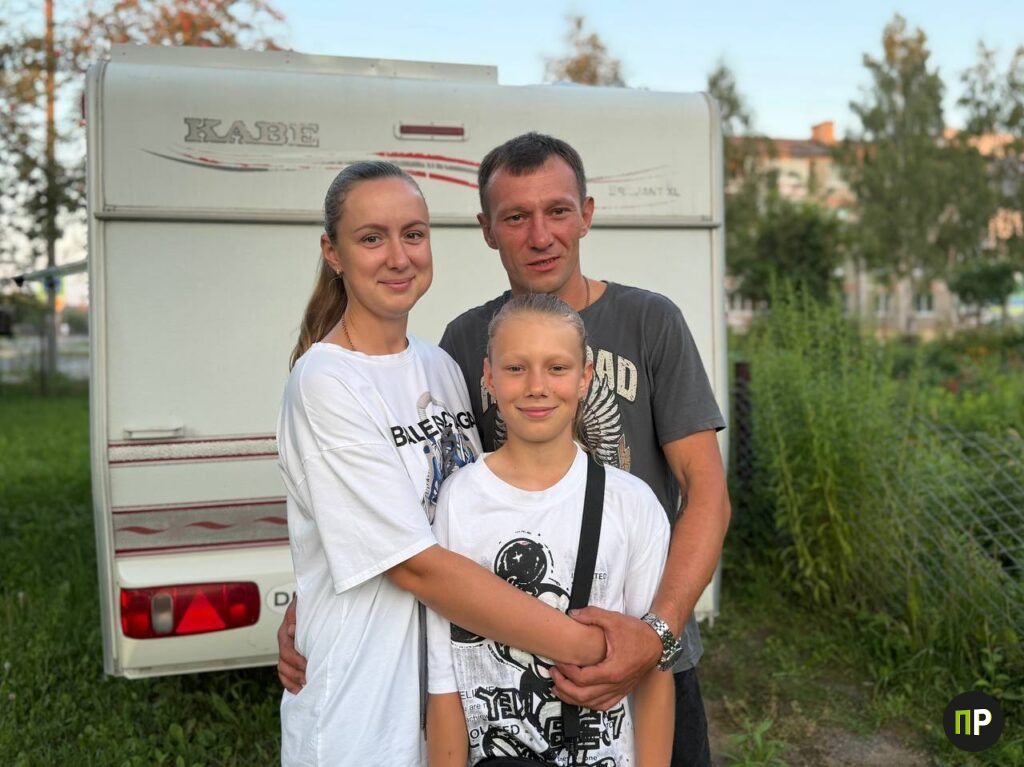 Дом на колесах вместо отеля: семья из Лесковки шесть лет путешествует по Беларуси