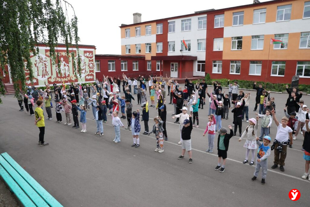 Обязаны ли детские лагеря присылать родителям фото детей? Ответ удивил многих