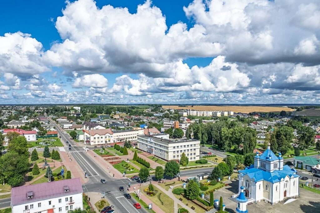 Самая высокая гора Беларуси и мощный индустриальный потенциал: чем гордится Дзержинск к 880-летию