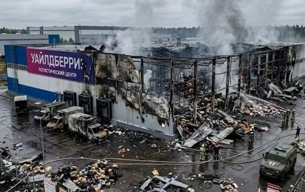 Пожар на складе Wildberries в Электростали полностью потушили