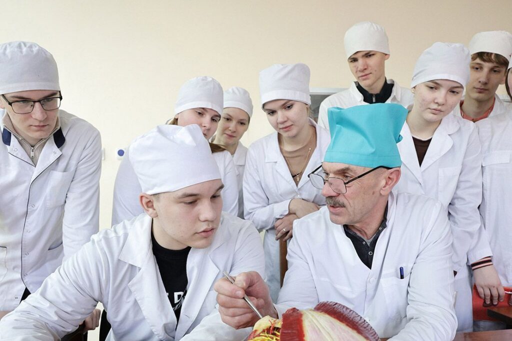 медики