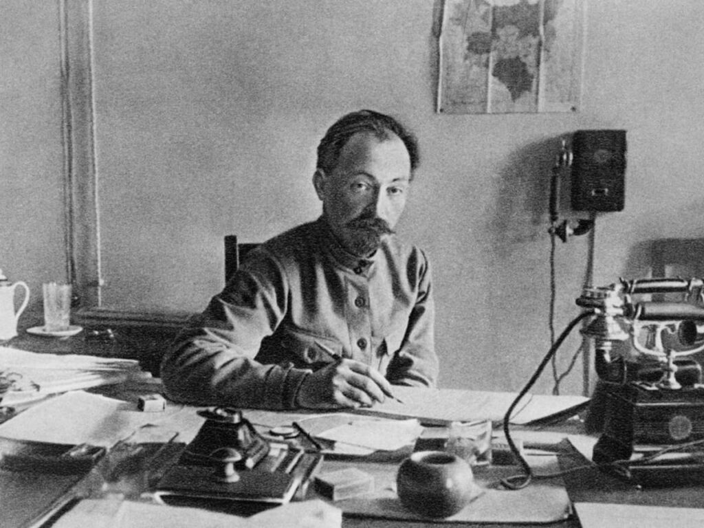 Азарёнок — о том, чему Дзержинский мог бы научить современных управленцев и инфлюенсеров